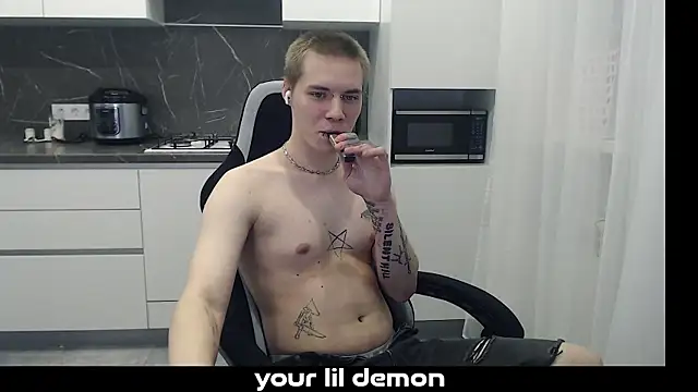 Snapshot of yourlildemon chatting on February 23, 2026, 7:00 pm yourlildemon online show from February 23, 2026, 7:00 pm