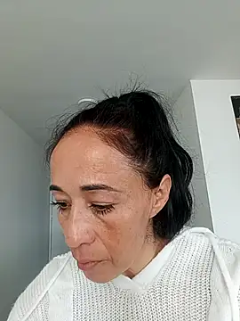 Snapshot of Coeur_de_luxure chatting on September 10, 2025, 3:34 pm Coeur de luxure online show from September 10, 2025, 3:34 pm