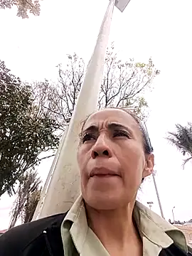 Snapshot of Coeur_de_luxure chatting on September 27, 2025, 5:51 pm Coeur de luxure online show from September 27, 2025, 5:51 pm