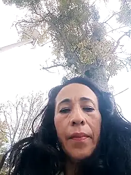 Snapshot of Coeur_de_luxure chatting on October 15, 2025, 6:08 pm Coeur de luxure online show from October 15, 2025, 6:08 pm