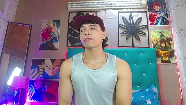 LiamAndrewzz online show from October 28, 2025, 6:32 pm