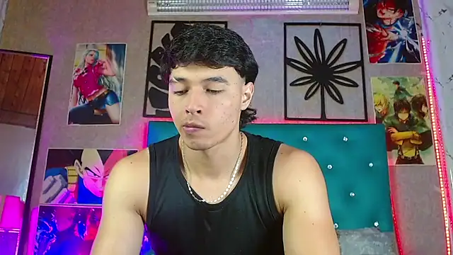 LiamAndrewzz online show from May 20, 2026, 5:02 am