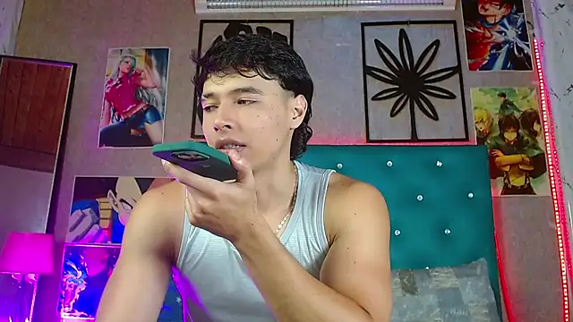 LiamAndrewzz online show from May 26, 2026, 5:58 am