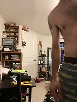 Snapshot of QueenM3 chatting on November 17, 2025, 3:23 am QueenM3 online show from November 17, 2025, 3:23 am