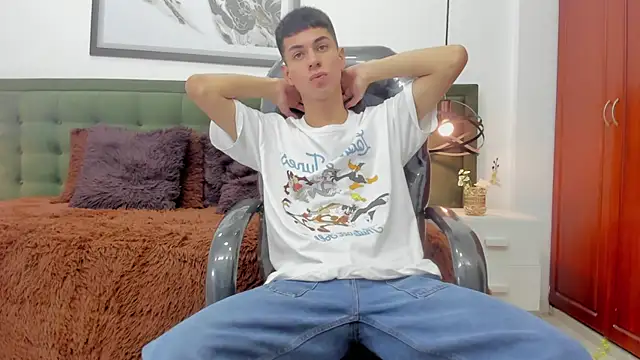 Snapshot of Johann_sex chatting on January 8, 2026, 5:15 pm Johann sex online show from January 8, 2026, 5:15 pm