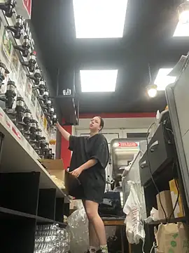 AlishaPrettyBlade online show from November 10, 2025, 11:20 am