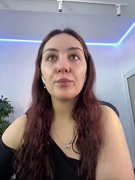 AshleySkott  online show from September 26, 2025, 8:07 am