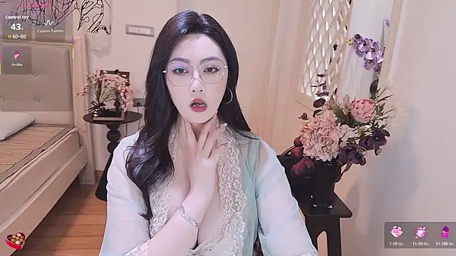 Snapshot of Tingdie chatting on October 19, 2025, 6:30 pm Tingdie online show from October 19, 2025, 6:30 pm