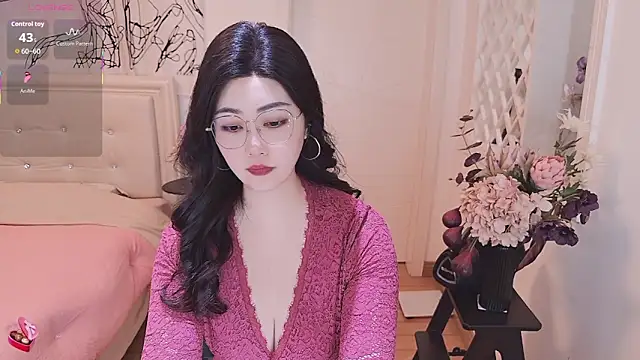 Snapshot of Tingdie chatting on November 3, 2025, 12:02 am Tingdie online show from November 3, 2025, 12:02 am