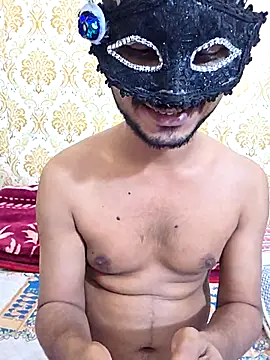 Snapshot of RealcoupleP chatting on September 8, 2025, 5:34 pm RealcoupleP online show from September 8, 2025, 5:34 pm