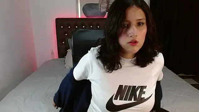 amy royale online show from March 6, 2025, 2:30 am