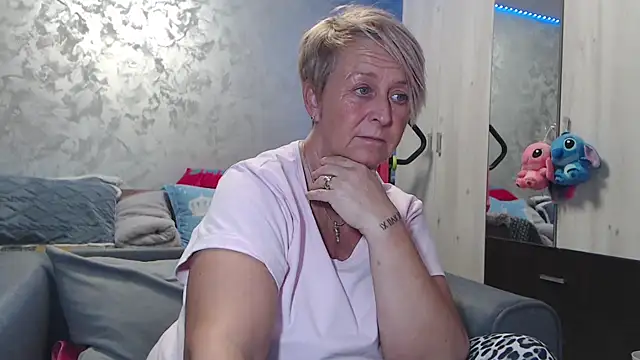 RosesandLillies online show from March 10, 2026, 4:45 pm