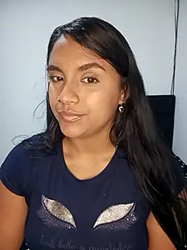 Snapshot of victoria_roussee chatting on February 25, 2025, 12:24 pm victoria roussee online show from February 25, 2025, 12:24 pm