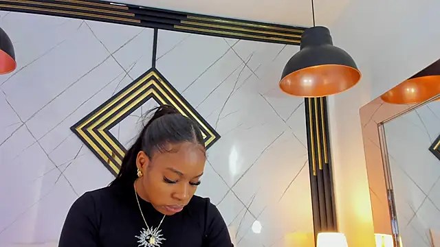 EmilyDiaaz online show from October 11, 2025, 12:04 pm