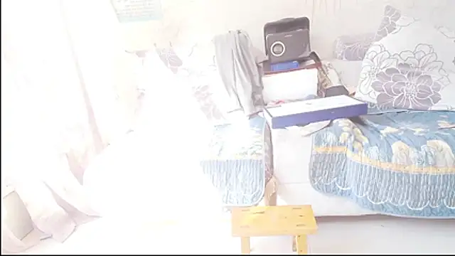 Snapshot of hebe-02 chatting on October 28, 2025, 6:06 am hebe-02 online show from October 28, 2025, 6:06 am