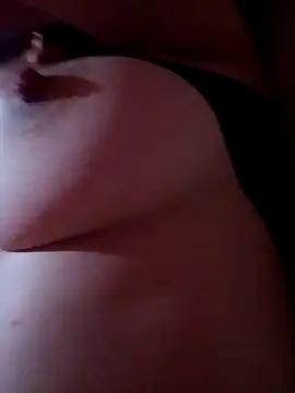 Snapshot of Py2003 chatting on February 19, 2025, 4:01 am Py2003 online show from February 19, 2025, 4:01 am