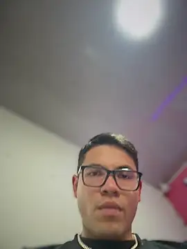 Snapshot of Emily-teen chatting on January 16, 2026, 7:29 pm Emily-teen online show from January 16, 2026, 7:29 pm