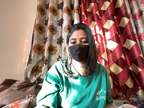 Snapshot of okbent chatting on November 9, 2025, 10:13 am okbent online show from November 9, 2025, 10:13 am