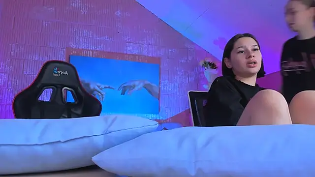 Snapshot of JenniferGraces chatting on February 27, 2026, 9:04 pm JenniferGraces online show from February 27, 2026, 9:04 pm