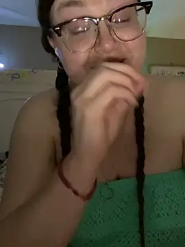 HTXBELLE online show from February 27, 2025, 4:52 am