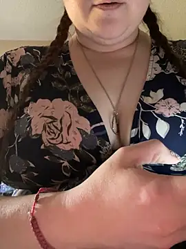 HTXBELLE online show from March 6, 2025, 11:20 pm