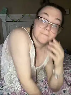 HTXBELLE online show from March 8, 2025, 11:49 pm