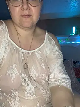 HTXBELLE online show from March 19, 2025, 7:29 am