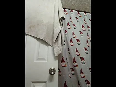 HTXBELLE online show from December 18, 2025, 12:49 am