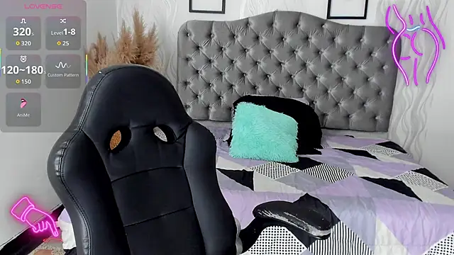 Snapshot of Kath_latorre chatting on November 12, 2025, 1:11 pm Kath latorre online show from November 12, 2025, 1:11 pm