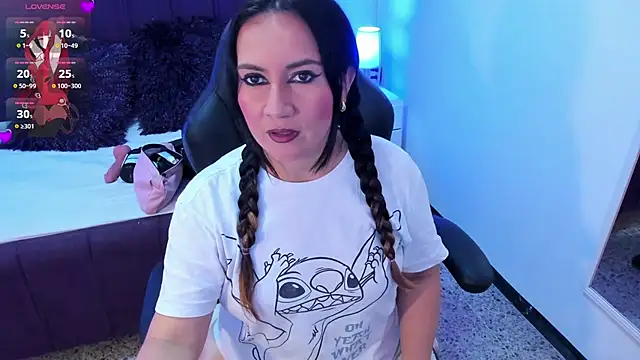 Snapshot of Nathalia_rodriguezz chatting on March 13, 2025, 6:56 pm Nathalia rodriguezz online show from March 13, 2025, 6:56 pm