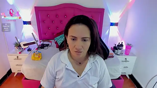 Snapshot of Nathalia_rodriguezz chatting on October 1, 2025, 3:29 pm Nathalia rodriguezz online show from October 1, 2025, 3:29 pm