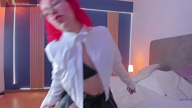 AbellaFox  online show from February 21, 2025, 3:23 am