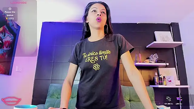 aitana garcia  online show from September 9, 2025, 12:05 pm