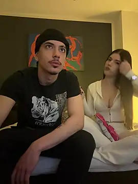 Snapshot of NaomiMulan chatting on February 21, 2025, 10:15 pm NaomiMulan online show from February 21, 2025, 10:15 pm