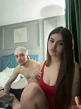 Snapshot of NaomiMulan chatting on March 11, 2025, 10:53 pm NaomiMulan online show from March 11, 2025, 10:53 pm