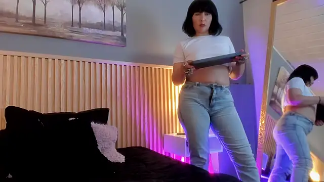 lilith catt online show from October 2, 2025, 7:54 pm