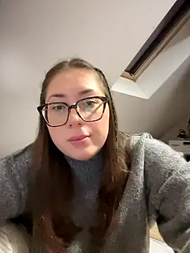 Snapshot of May_Alisa chatting on October 8, 2025, 7:00 pm May Alisa online show from October 8, 2025, 7:00 pm