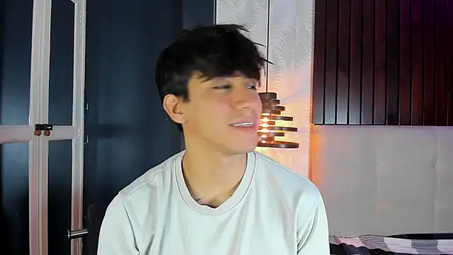 Allex Cano online show from February 9, 2026, 8:57 pm