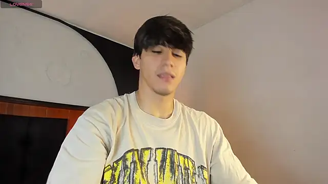 Allex Cano online show from March 1, 2026, 8:33 pm