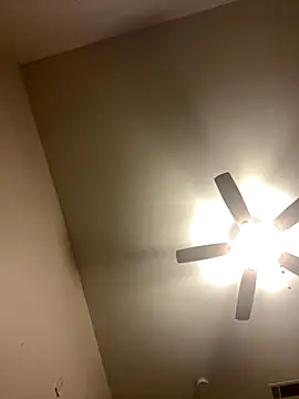 Snapshot of Deshay30 chatting on November 29, 2025, 11:19 pm Deshay30 online show from November 29, 2025, 11:19 pm