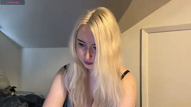 ashisscene online show from November 15, 2025, 9:32 pm