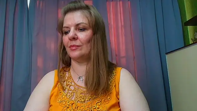 VeronikawGold online show from May 7, 2026, 5:13 am