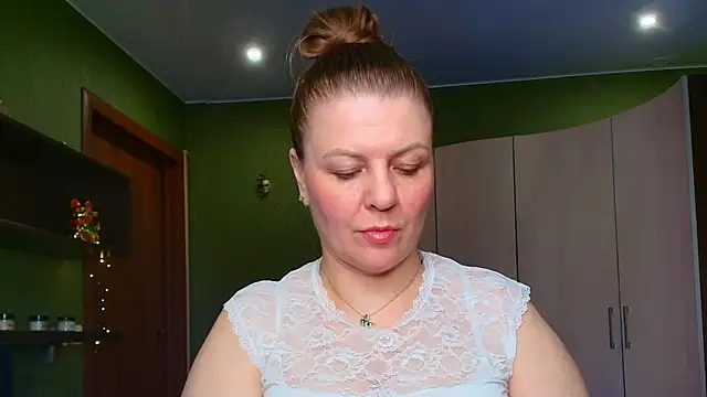 VeronikawGold online show from May 24, 2026, 3:28 pm