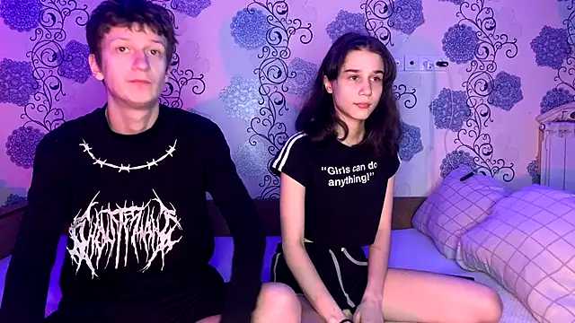 Snapshot of baby_lesi chatting on November 17, 2025, 3:51 pm baby lesi online show from November 17, 2025, 3:51 pm