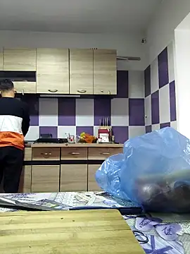 Snapshot of andreiiiii2025 chatting on March 5, 2026, 8:32 am andreiiiii2025 online show from March 5, 2026, 8:32 am