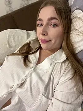 Milana mil online show from September 27, 2025, 11:04 am
