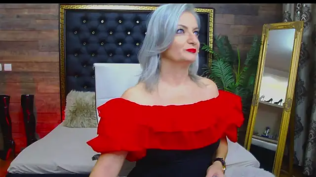 Snapshot of LadyTouch chatting on January 23, 2025, 12:25 am LadyTouch online show from January 23, 2025, 12:25 am