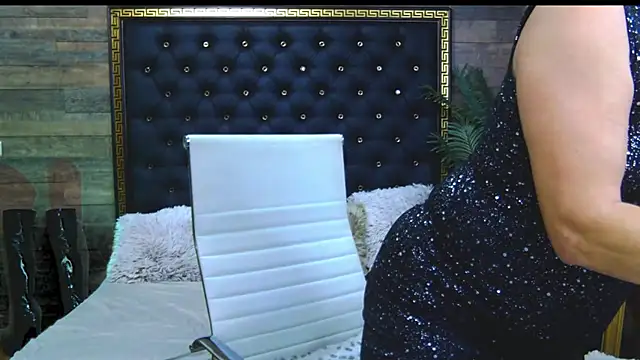 Snapshot of LadyTouch chatting on February 20, 2025, 9:00 am LadyTouch online show from February 20, 2025, 9:00 am
