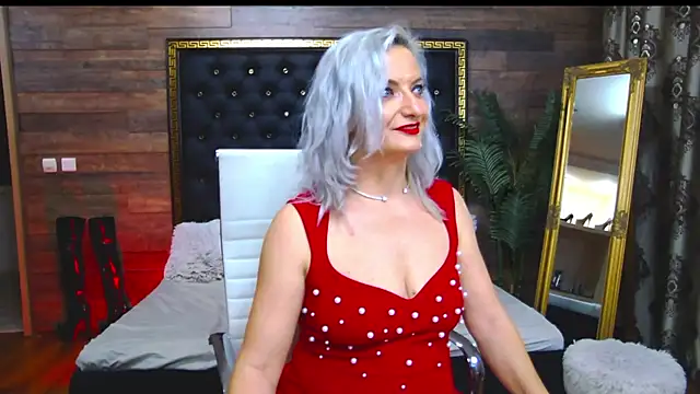 Snapshot of LadyTouch chatting on March 1, 2025, 5:20 am LadyTouch online show from March 1, 2025, 5:20 am