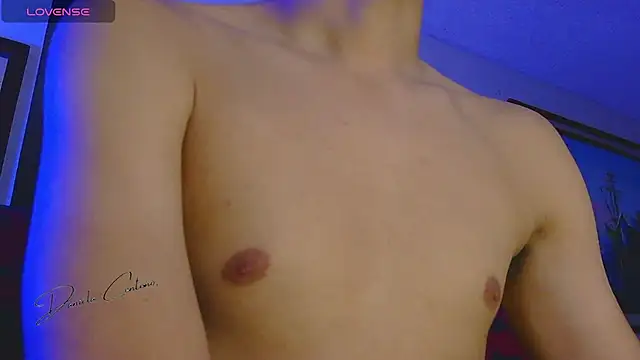 Snapshot of _innocentsweetboy chatting on March 10, 2025, 11:53 am innocentsweetboy online show from March 10, 2025, 11:53 am